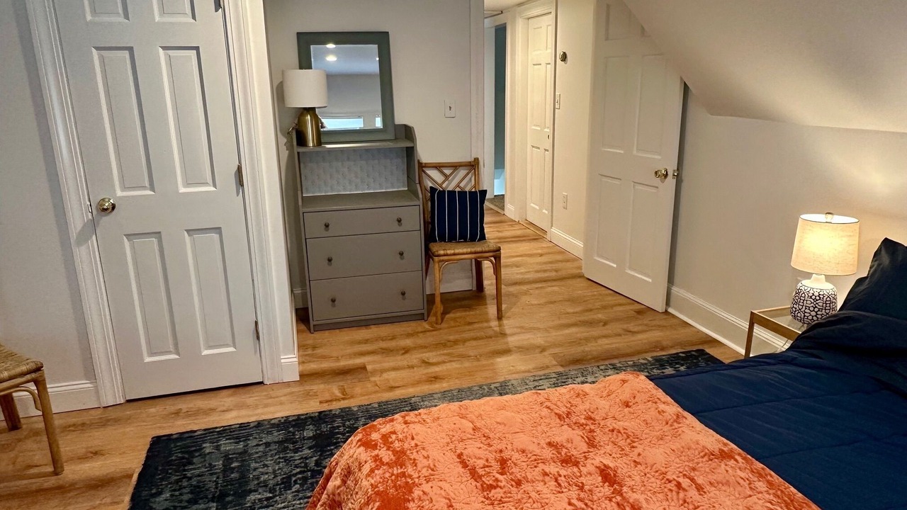Photo of Bedroom in New Harbor