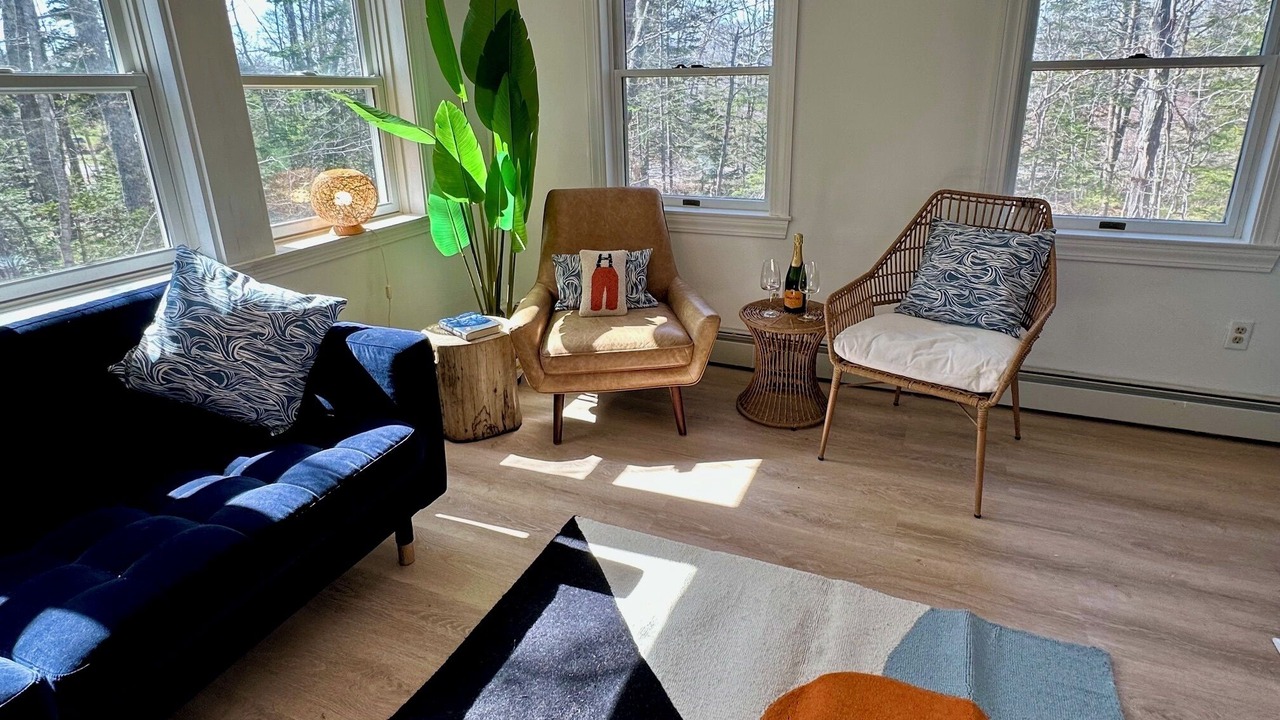 Photo of Livingroom in New Harbor