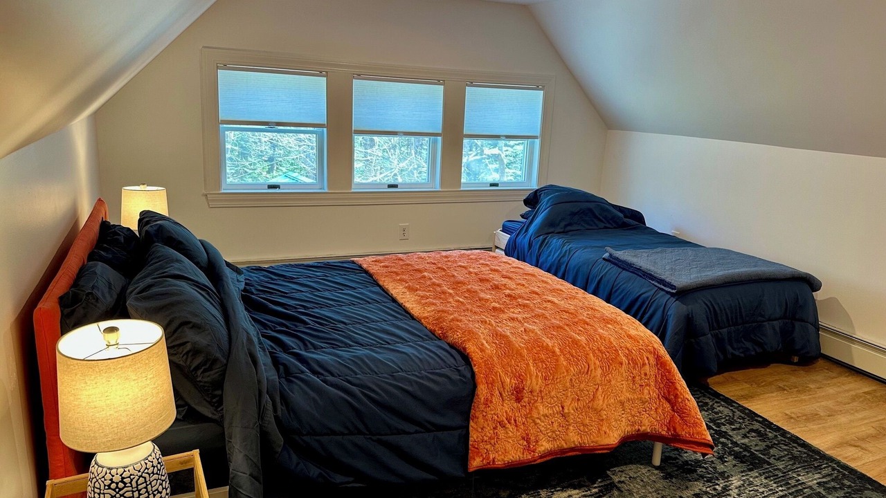 Photo of Bedroom in New Harbor
