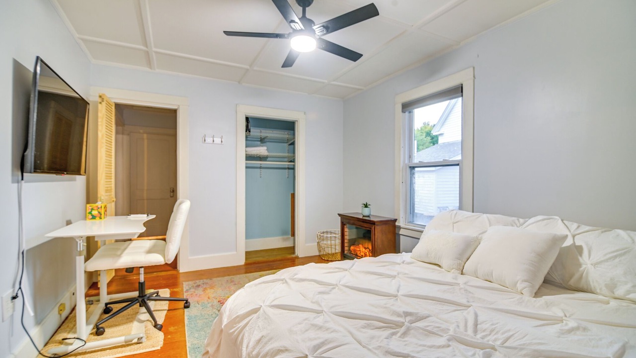 Photo of Bedroom in Waterville