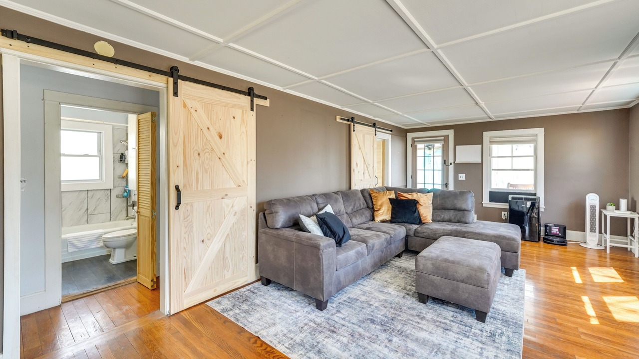 Photo of Livingroom in Waterville