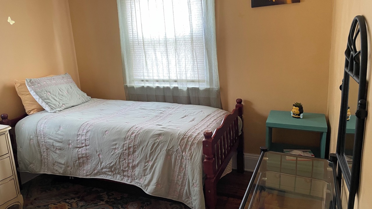 Photo of Bedroom in Garfield Heights