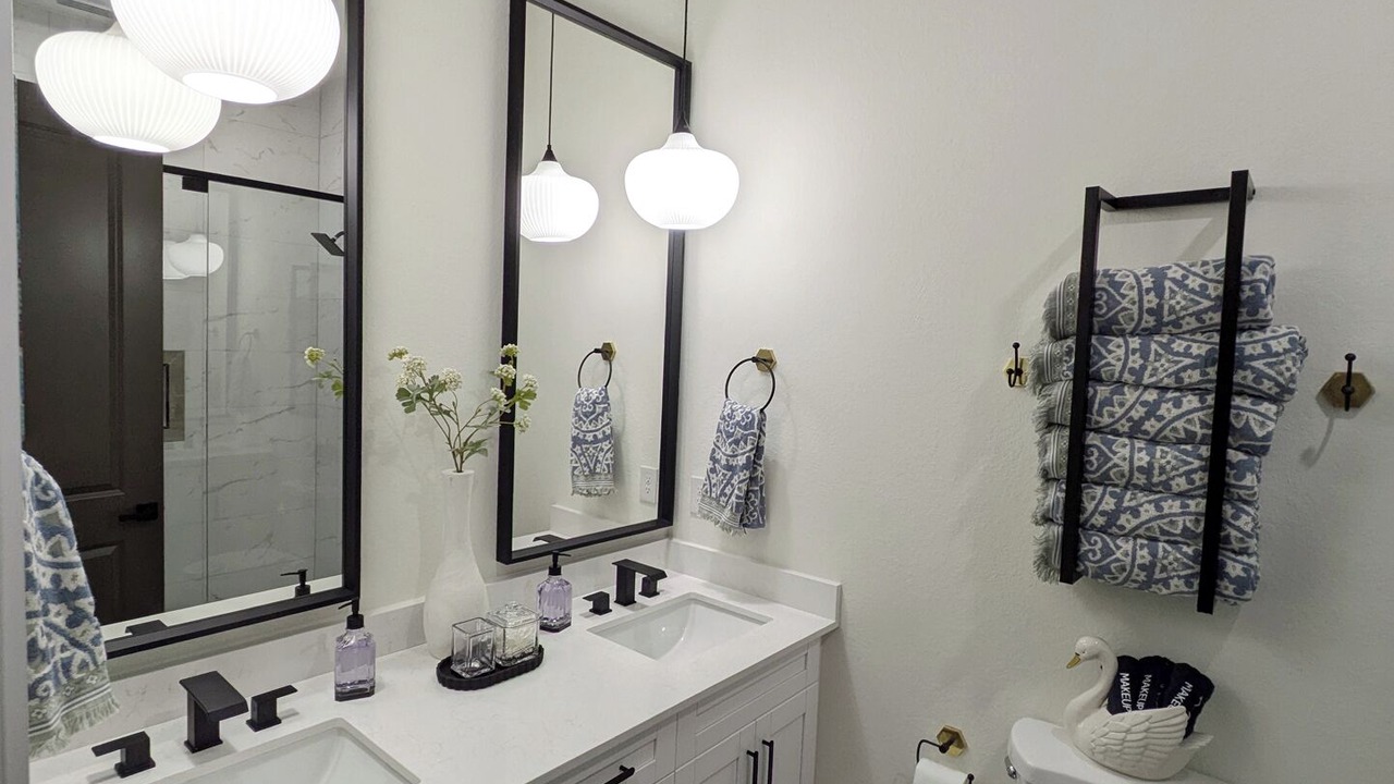 Photo of Bathroom in Naples Park