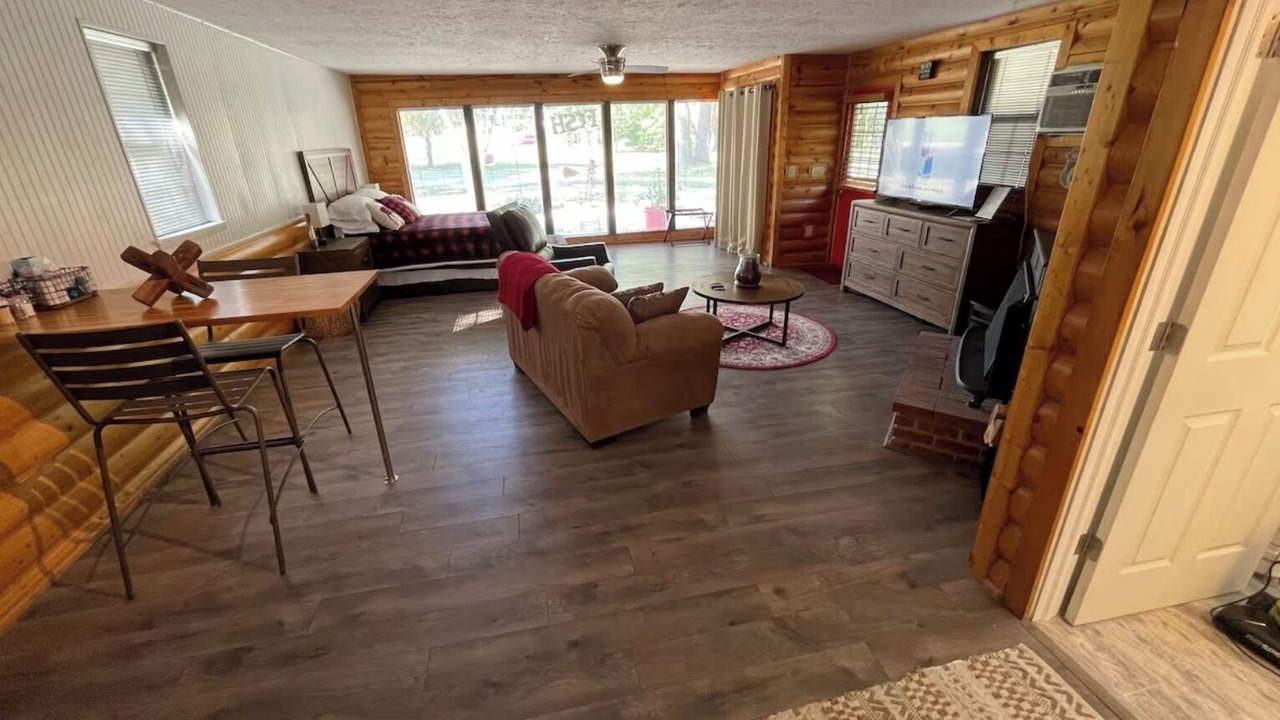 Photo of Livingroom in Joplin