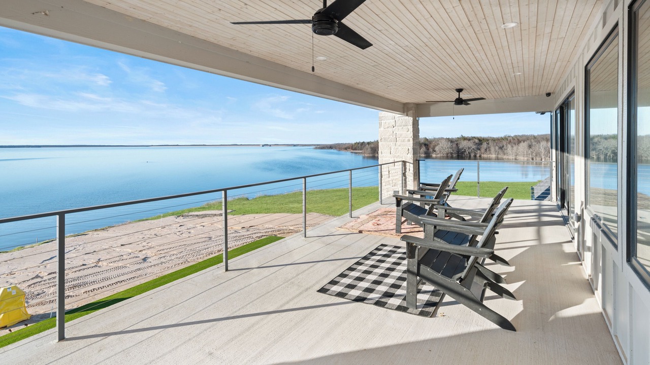 Photo of Patio Balcony in Honey Grove