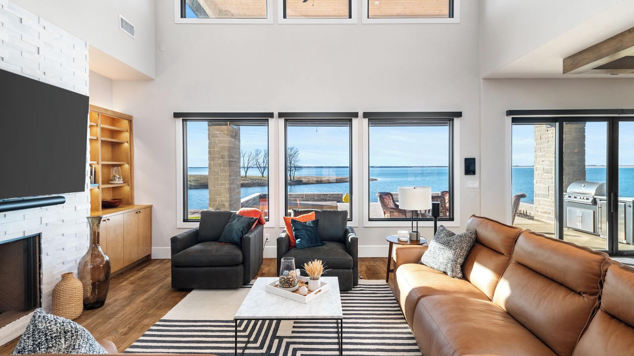 Photo of Livingroom in Honey Grove