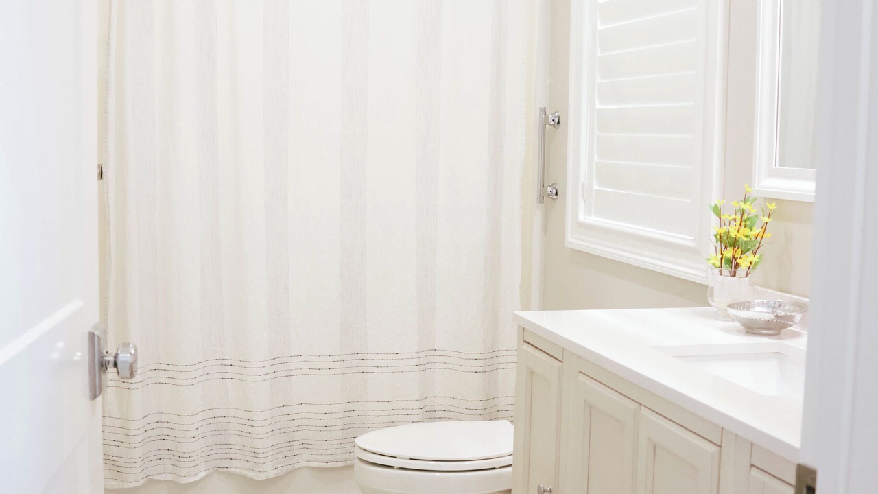 Photo of Bathroom in Eastward Look
