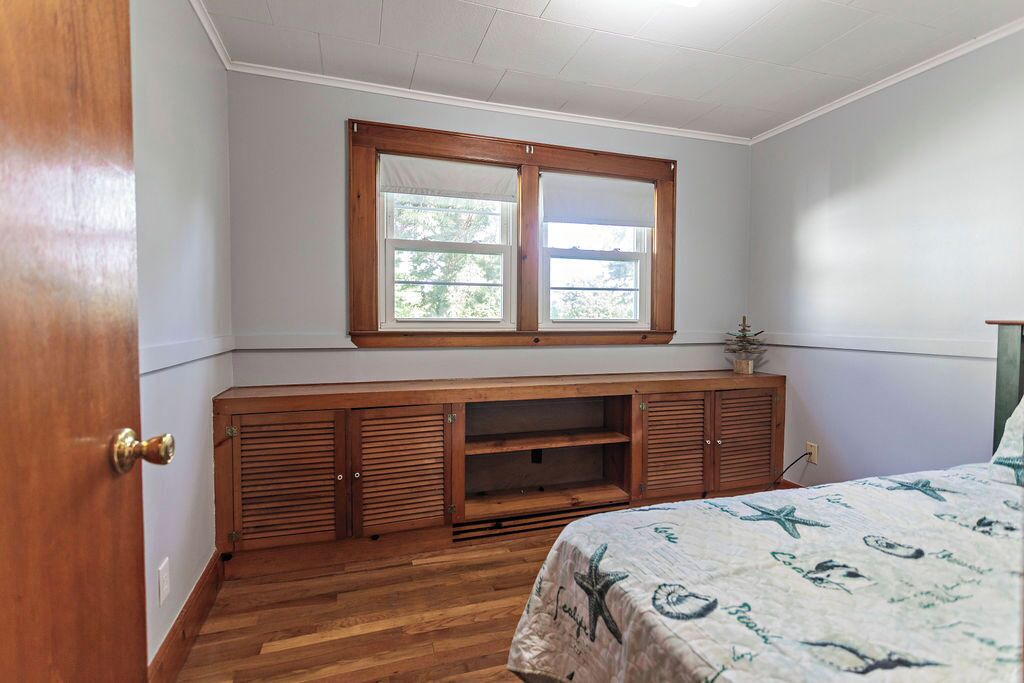Photo of Bedroom in Pond Cove