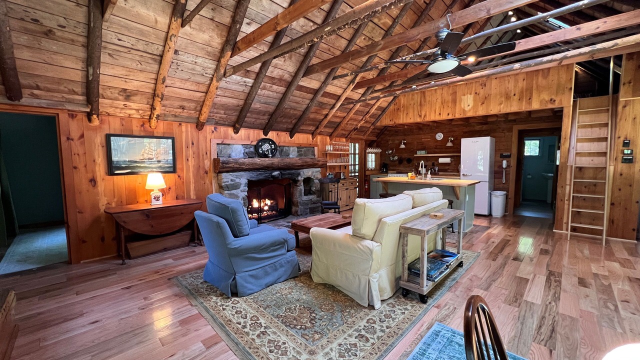 Photo of Livingroom in West Point