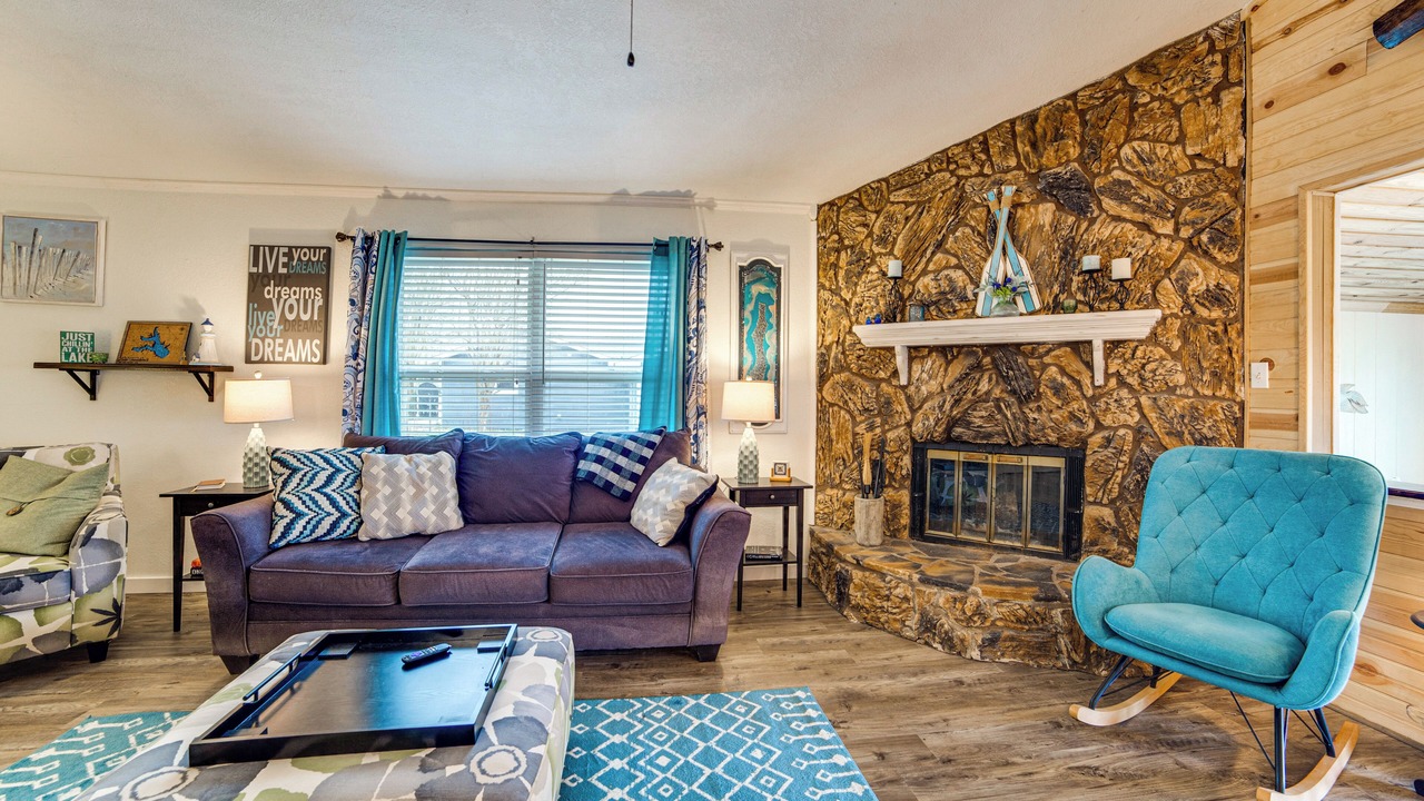 Photo of Livingroom in East Tawakoni