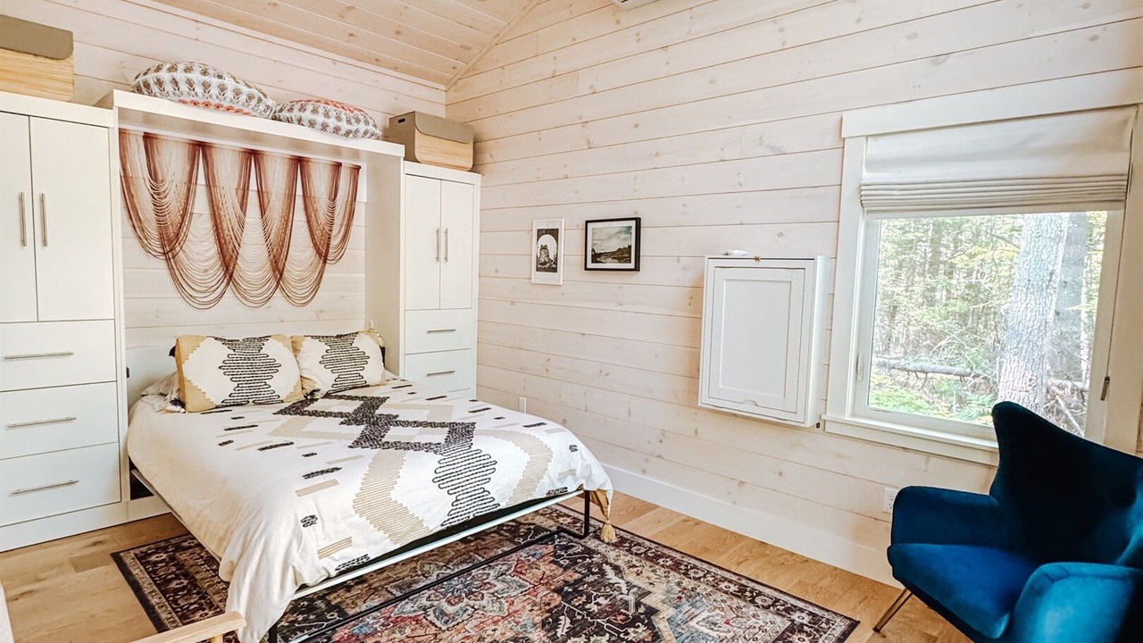 Photo of Bedroom in Bath