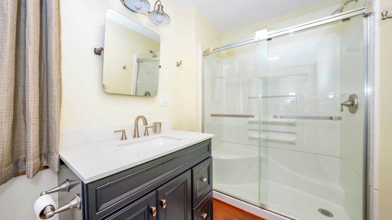 Photo of Bathroom in Little Valley