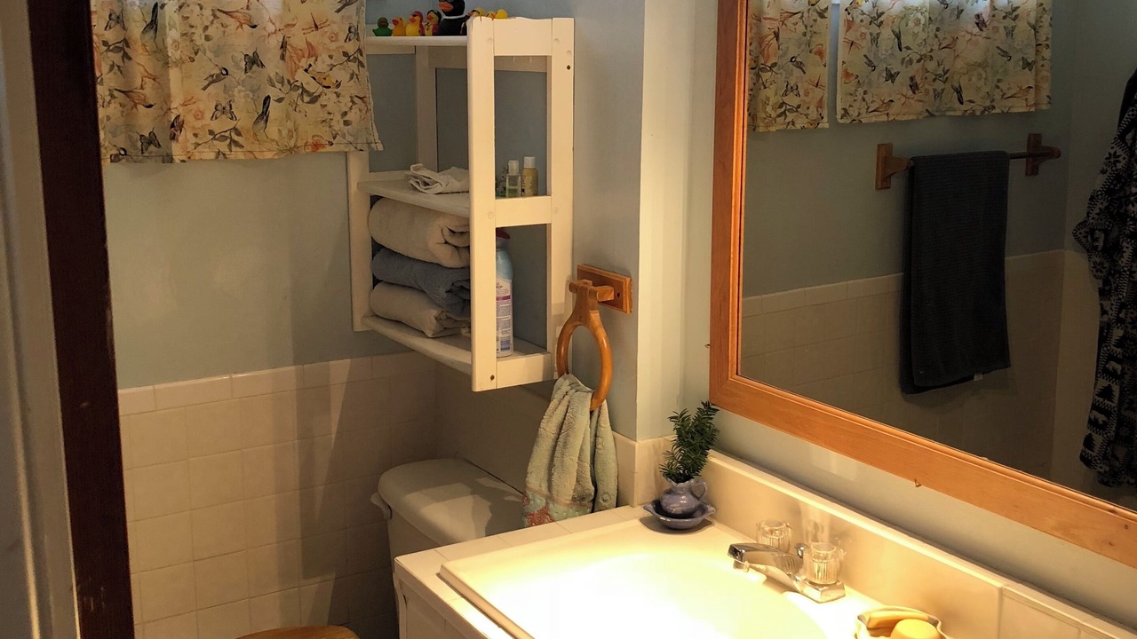 Photo of Bathroom in Alfred