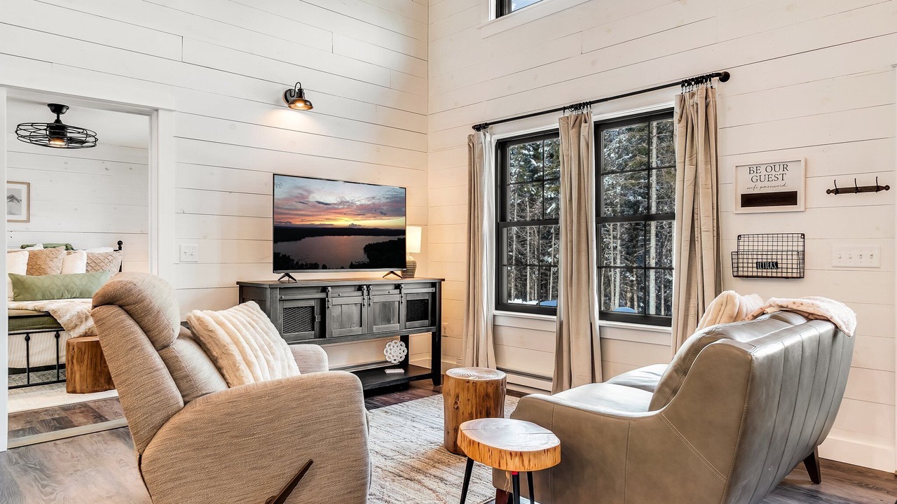 Photo of Livingroom in Glenburn