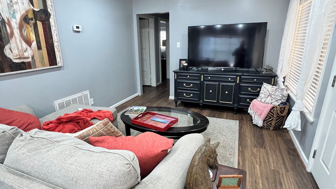 Photo of Livingroom in Waveland