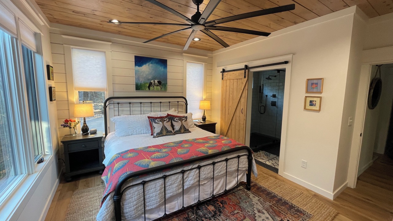 Photo of Bedroom in Ellijay
