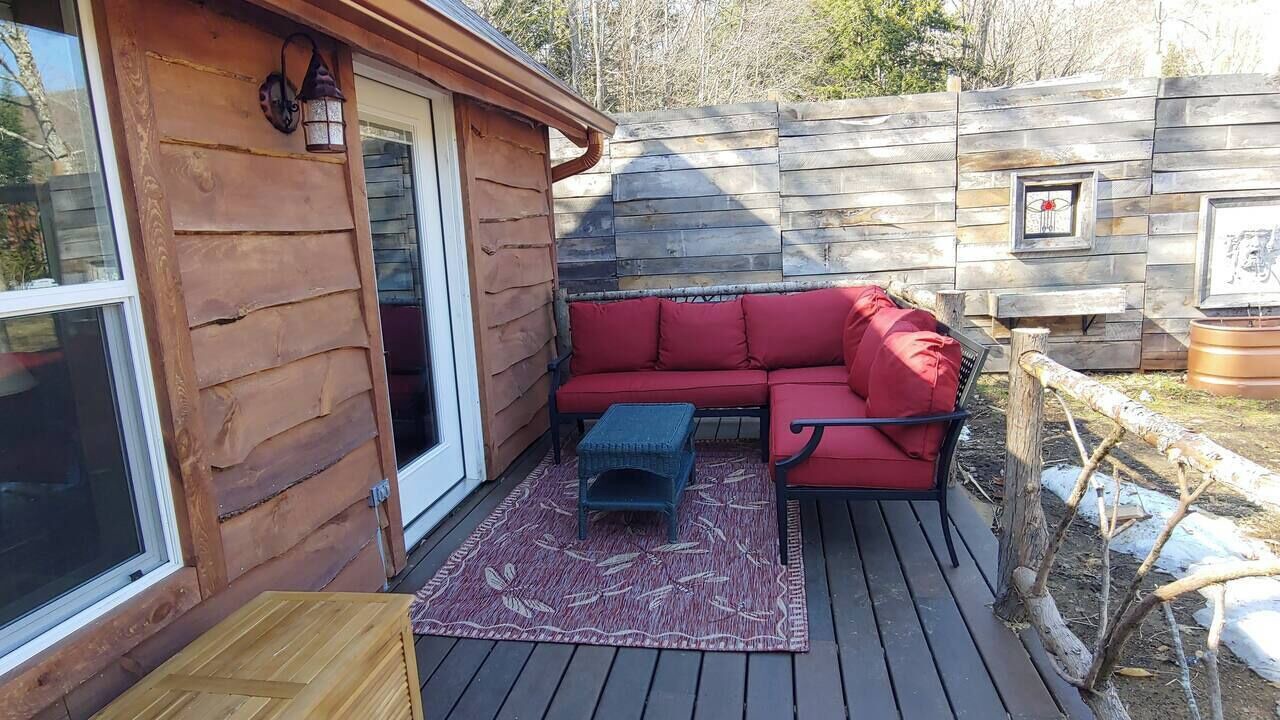 Photo of Patio Balcony in Stony Creek