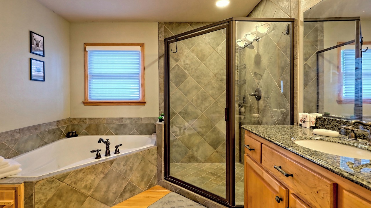 Photo of Bathroom in Hiawassee