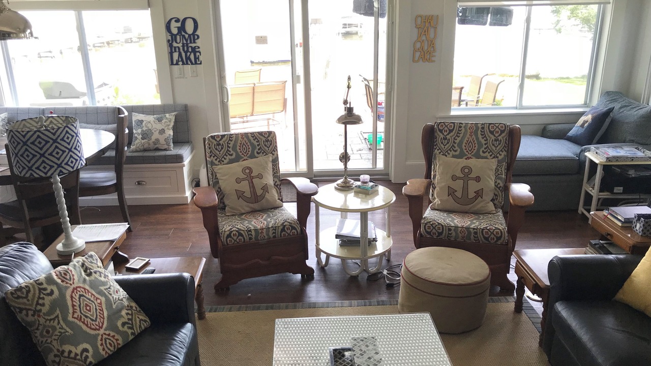 Photo of Livingroom in Ashville