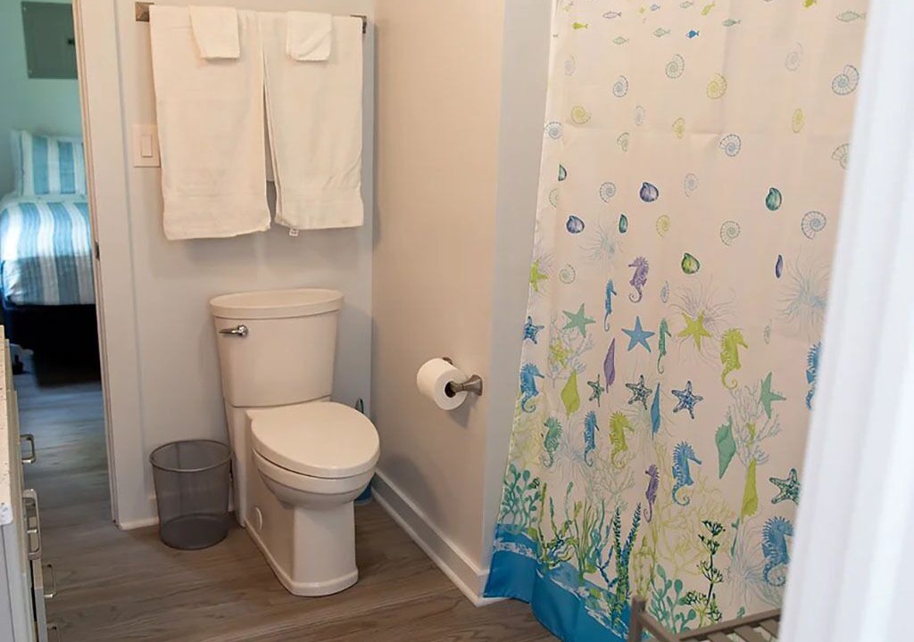 Photo of Bathroom in Madison-on-the-Lake
