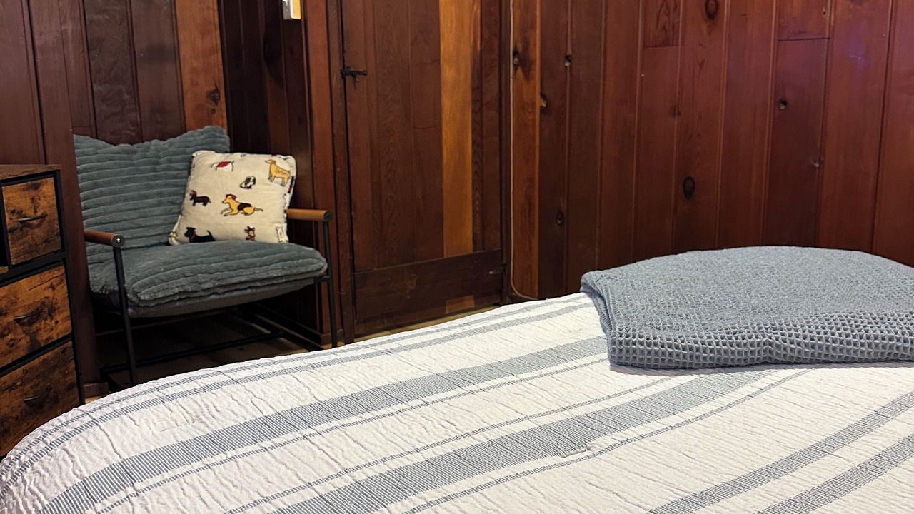 Photo of Bedroom in Pymatuning Central
