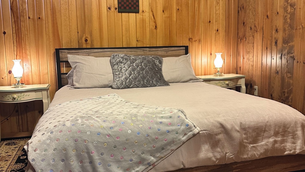 Photo of Bedroom in Pymatuning Central