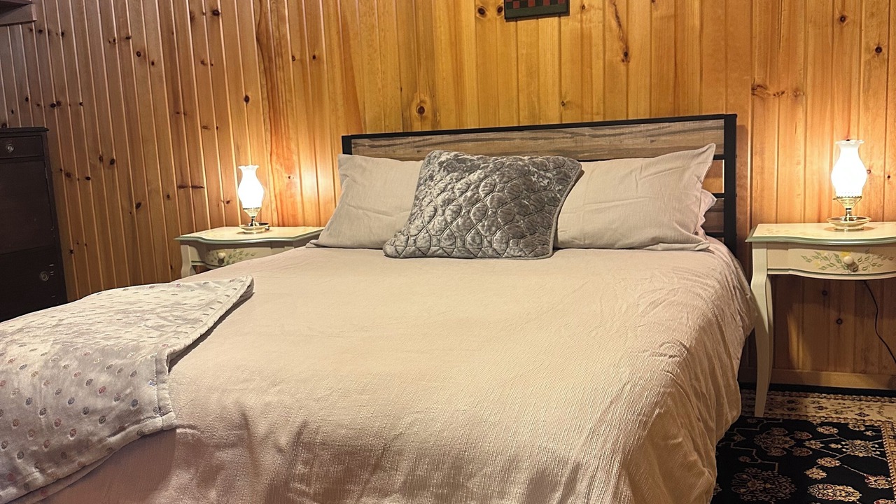 Photo of Bedroom in Pymatuning Central