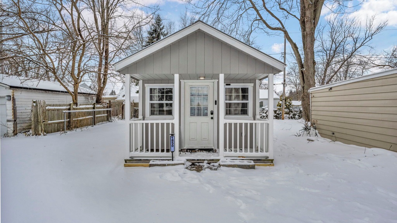 Photo of Outdoor in George Haywood's Lakefront