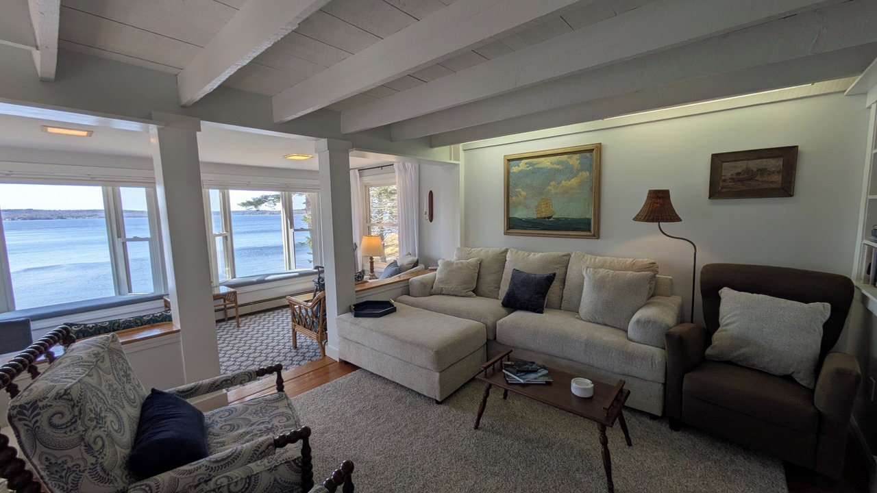 Photo of Livingroom in Trenton