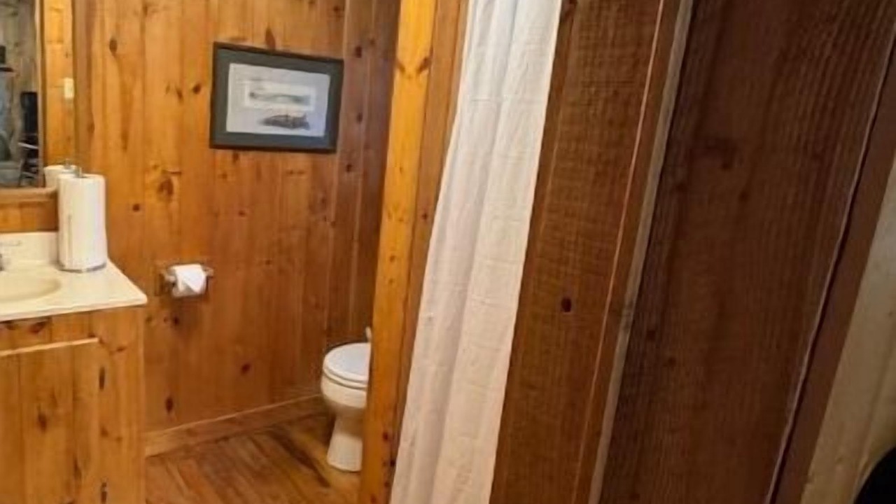 Photo of Bathroom in Andrews