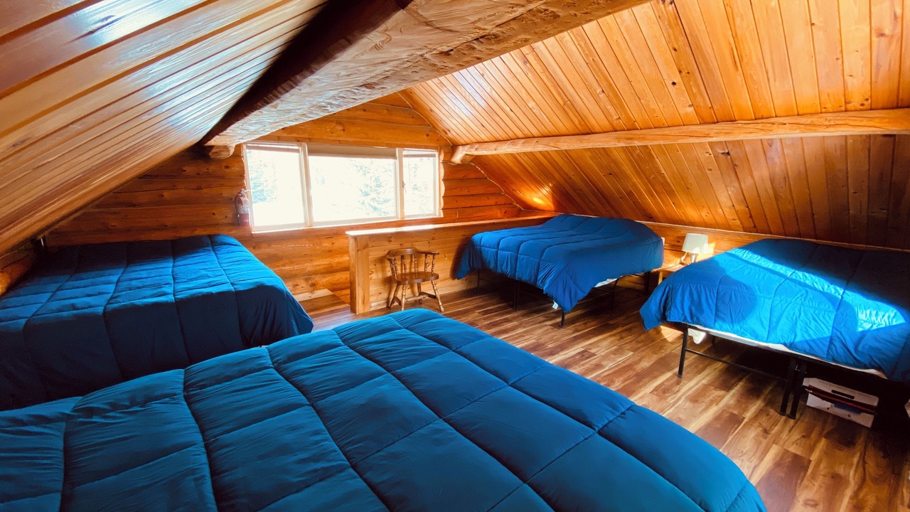 Photo of Bedroom in Cooper Landing