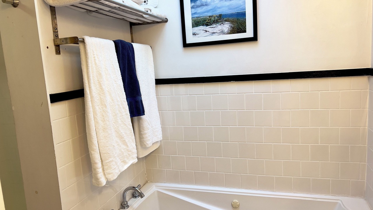 Photo of Bathroom in Ocean Park