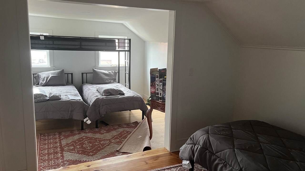 Photo of Bedroom in Town of Reading