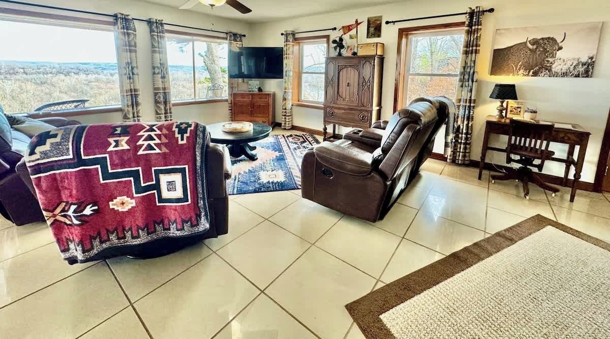 Photo of Livingroom in Tahlequah