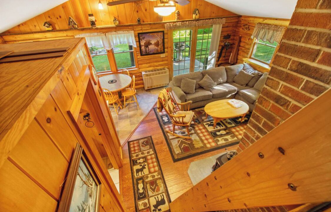 Photo of Livingroom in Pittsburg