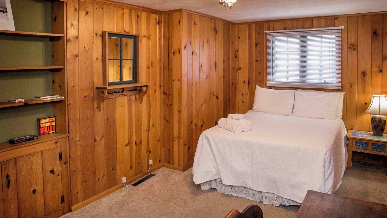 Photo of Bedroom in Hammondsport