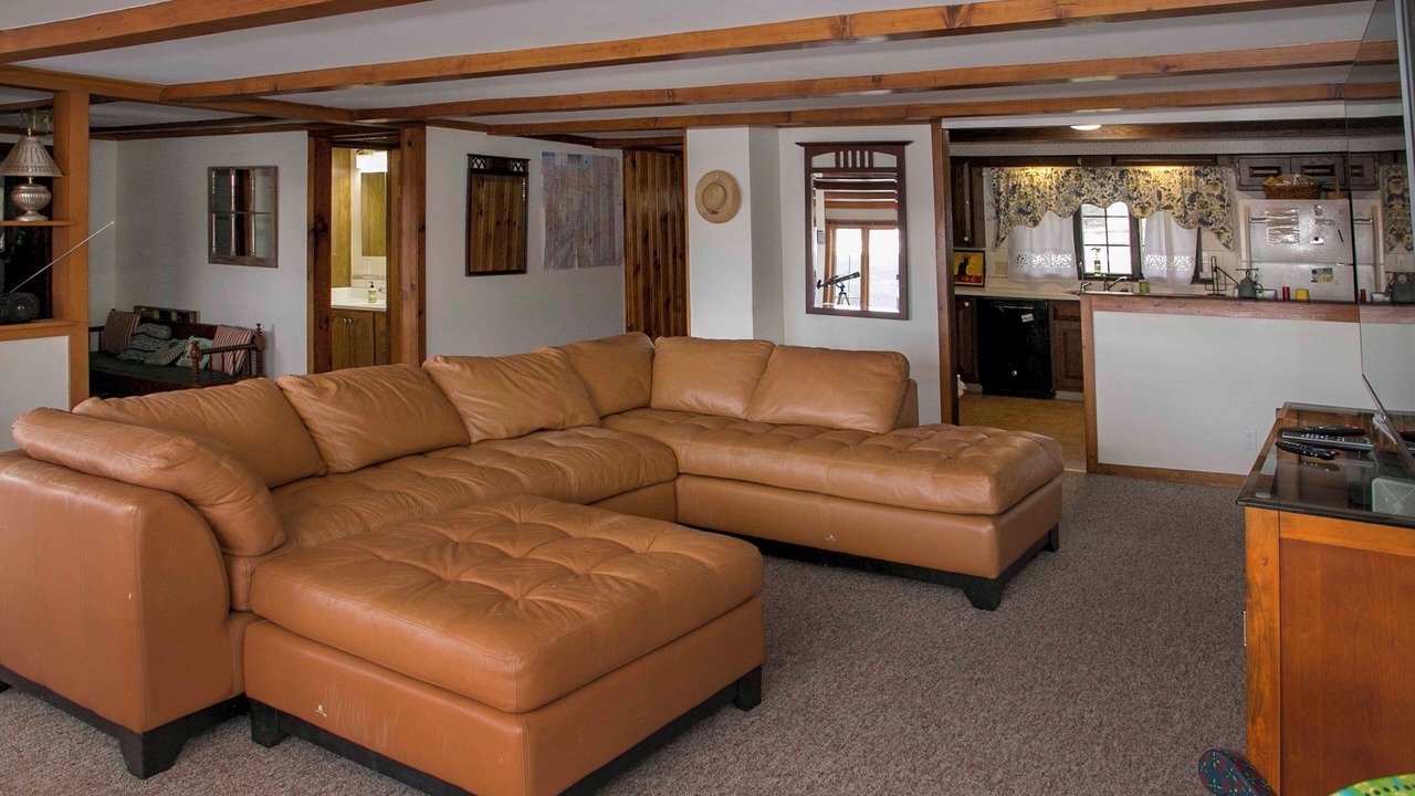 Photo of Livingroom in Hammondsport