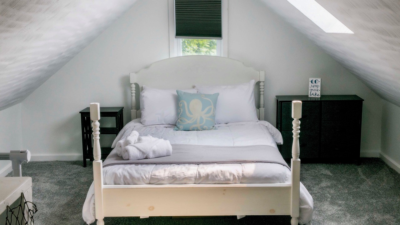 Photo of Bedroom in Hammondsport
