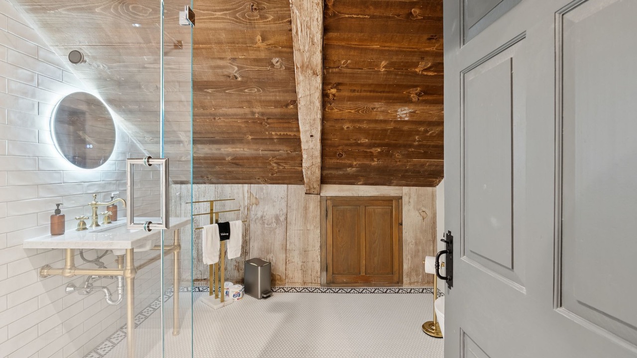 Photo of Bathroom in West End