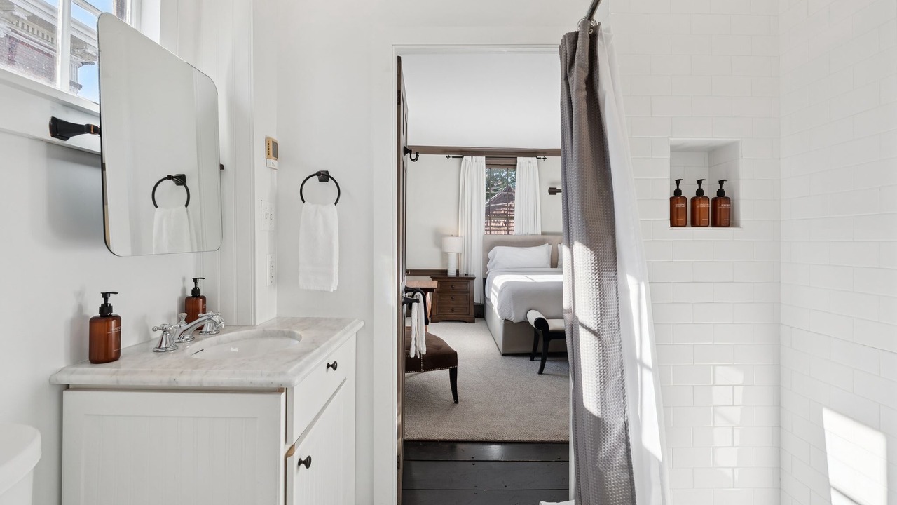 Photo of Bathroom in West End
