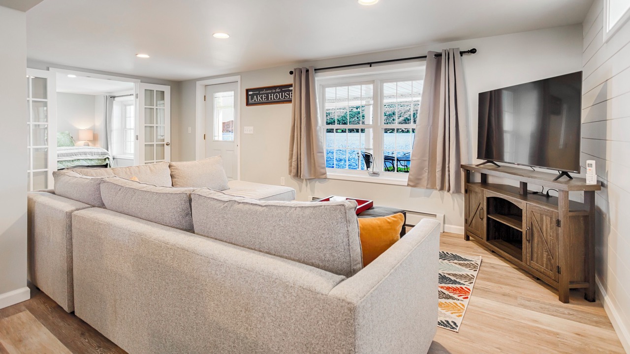 Photo of Livingroom in Honeoye