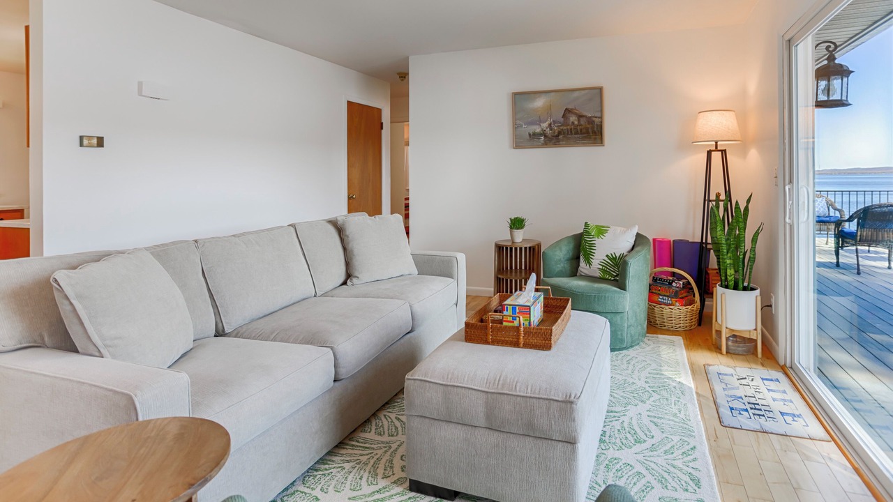 Photo of Livingroom in Honeoye