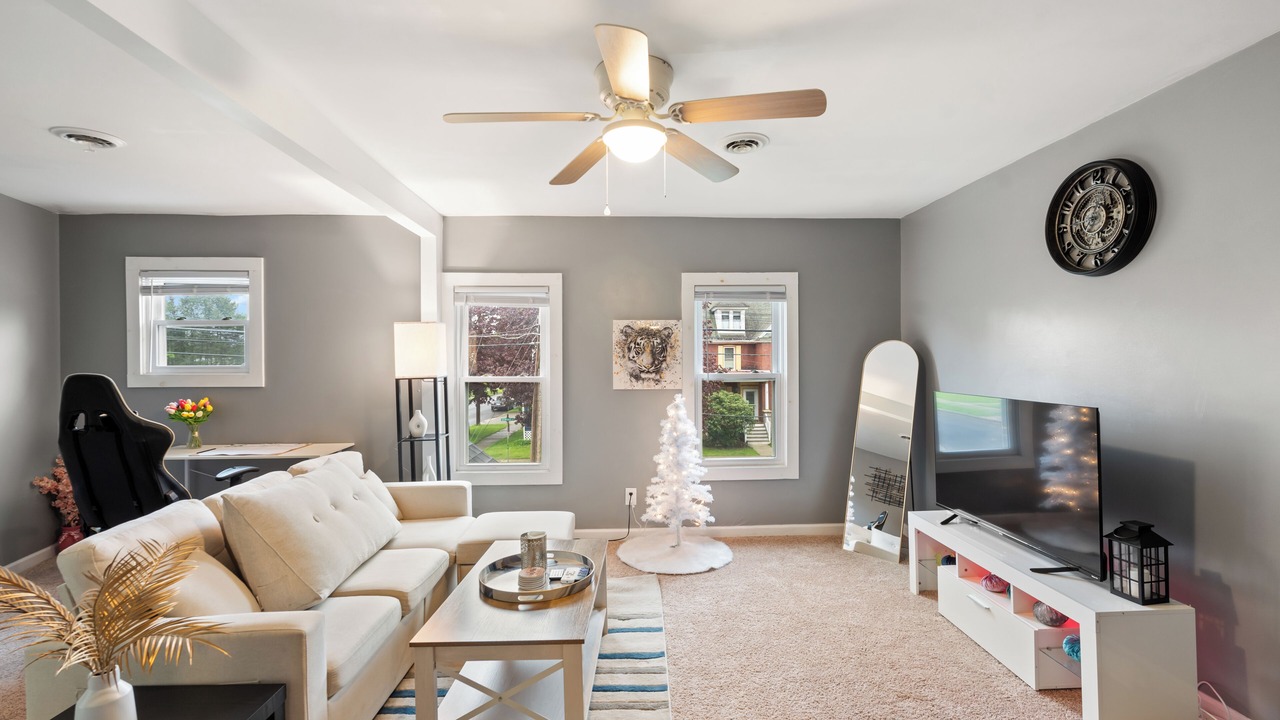 Photo of Livingroom in Hornell