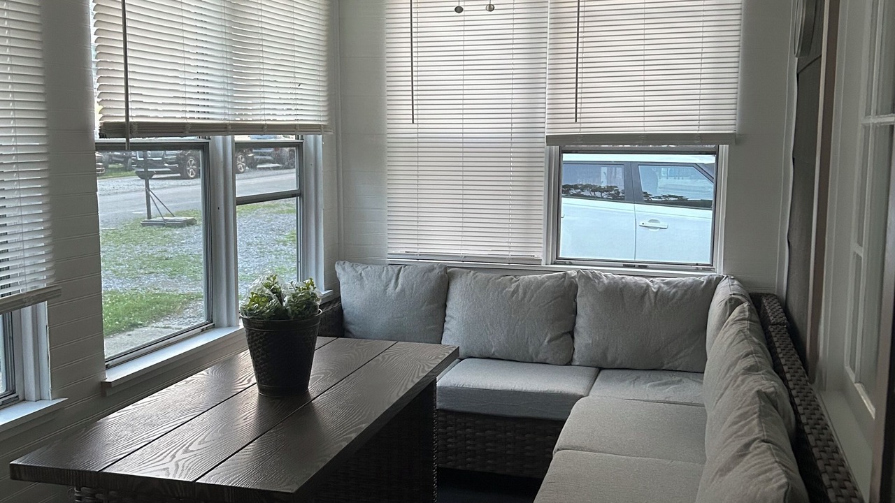 Photo of Livingroom in Conneaut Lakeshore