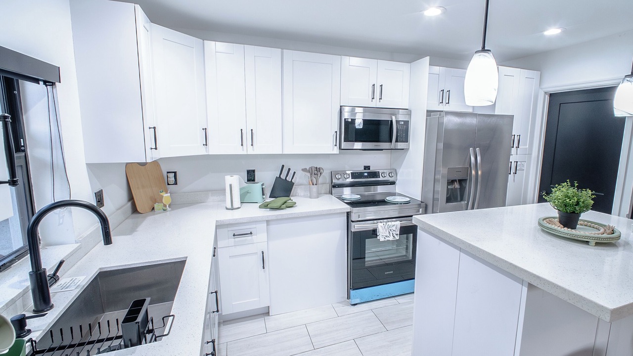 Photo of Kitchen in South Middle River