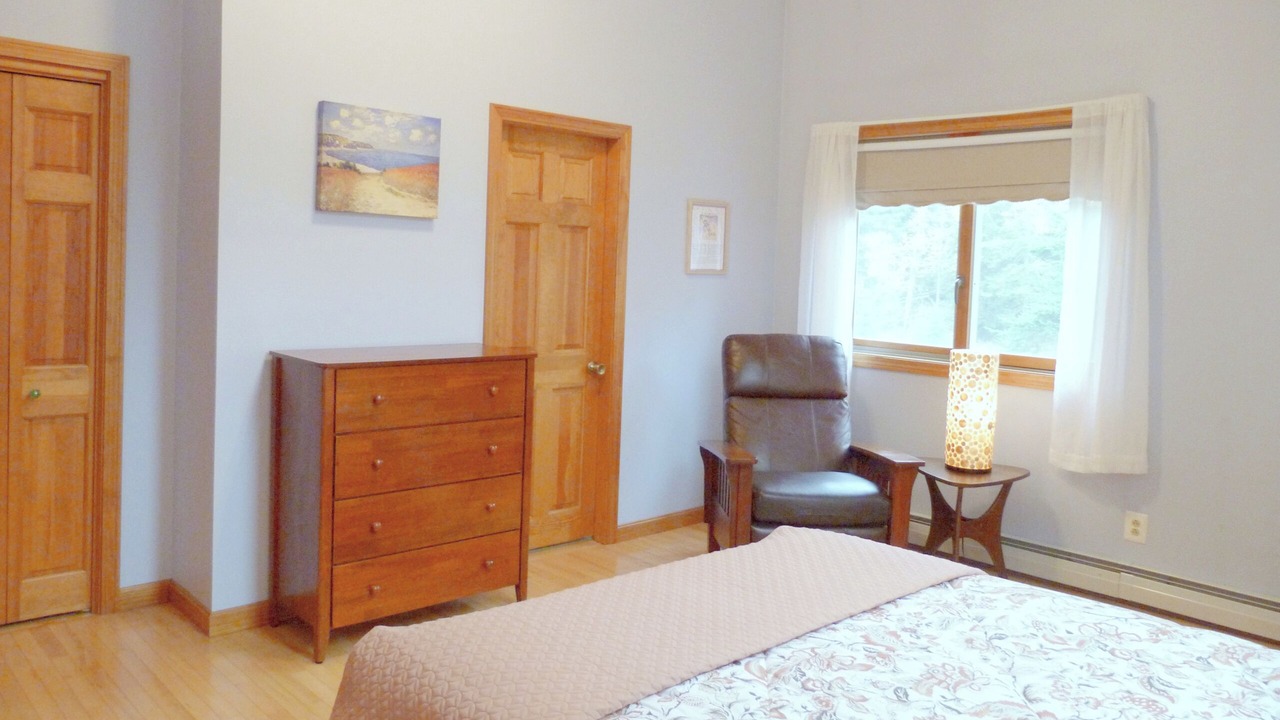 Photo of Bedroom in Brooksville