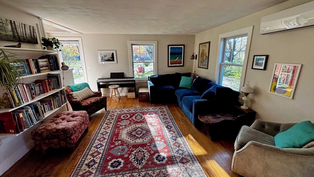 Photo of Livingroom in Pond Cove