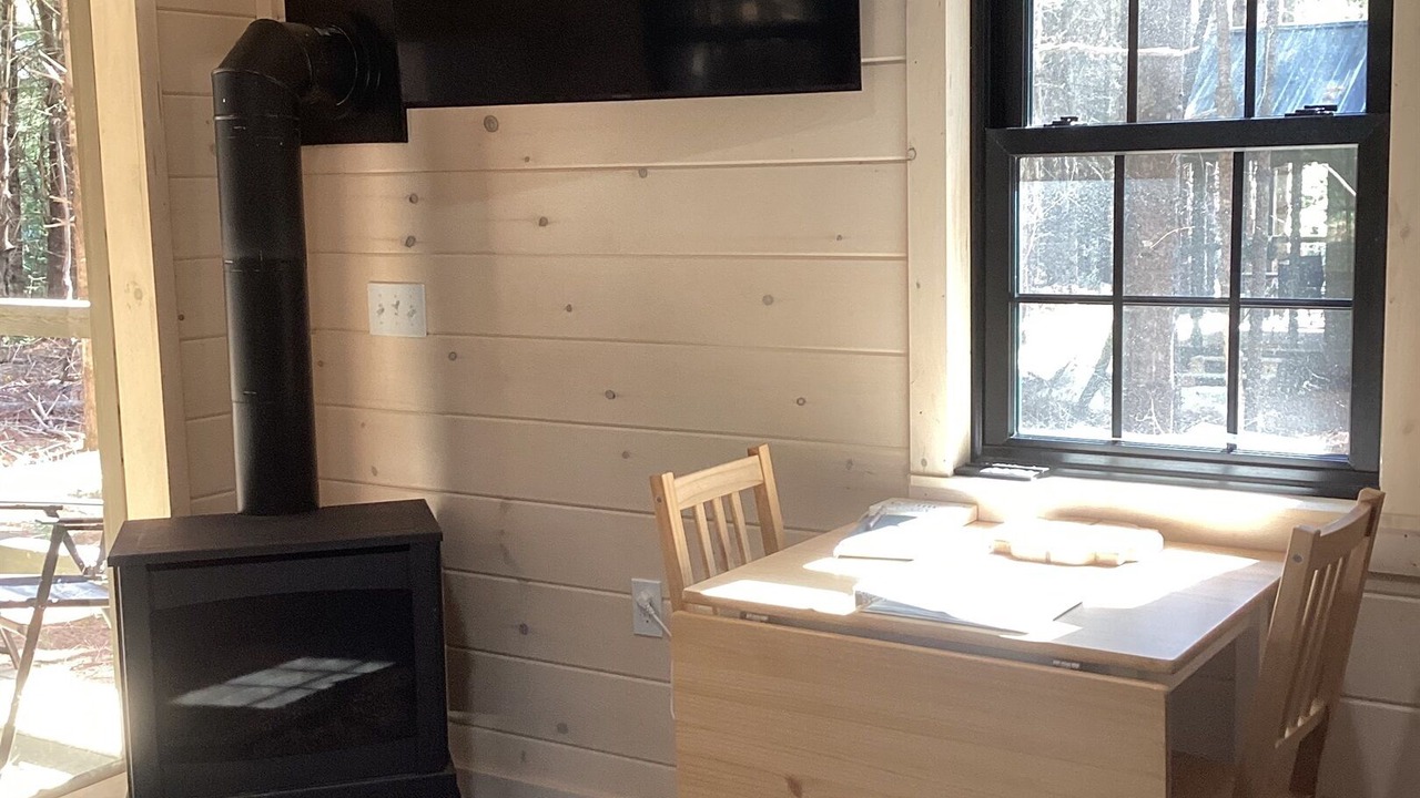 Photo of Livingroom in Monson