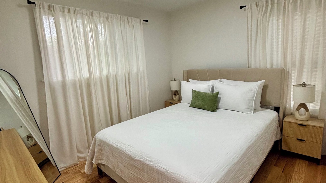 Photo of Bedroom in Utica