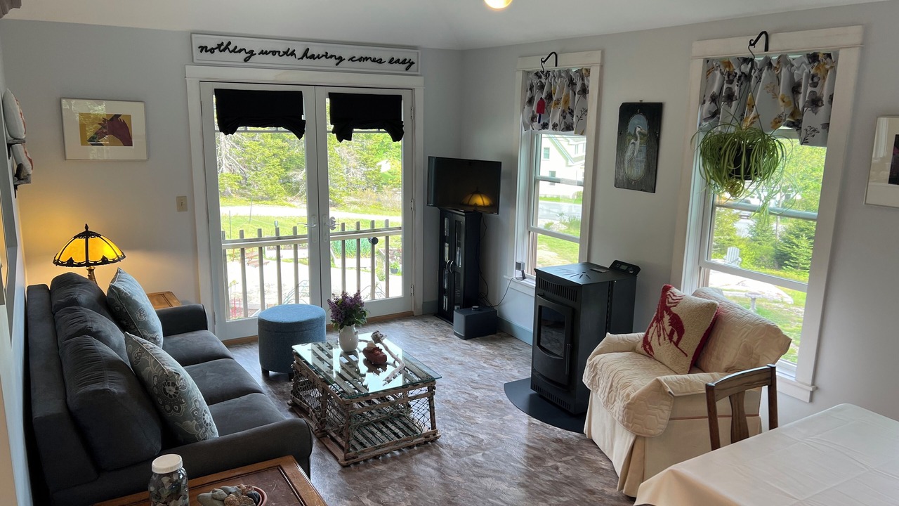 Photo of Livingroom in Stonington